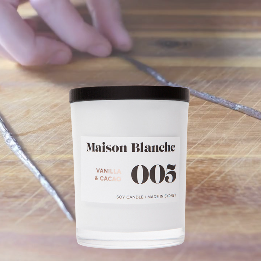 Alternate image for 005 Vanilla & Cacao / Medium Candle