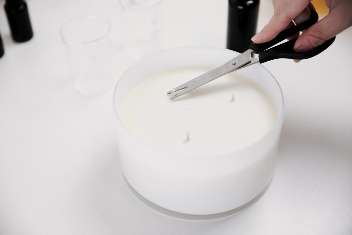 Maison Blanche candle pour